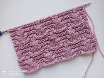 Очень красивый рельефный узор спицами