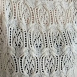 Интересный узор спицами