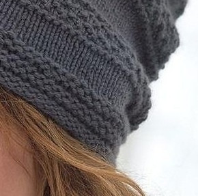 Шапка вязаная полосками