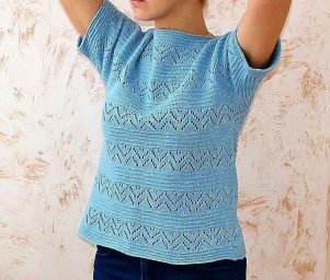 Топ с цельновязанными рукавами. Спицами