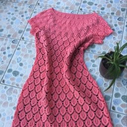 Розовое платье крючком