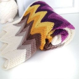 Интересный узор для вязания разноцветных вещей