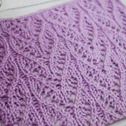 Красивый узор спицами