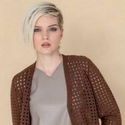 Кардиган несложным ажурным узором