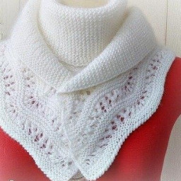 ​Белый шарф с каймой