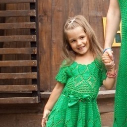 Платье крючком для девочки