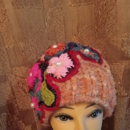 Дочка, ой, снимут ведь с головы!