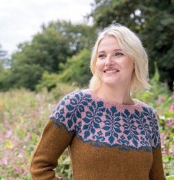 Джемпер с круглой жаккардовой кокеткой