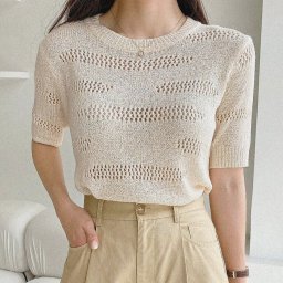 Футболка с ажурными дорожками