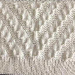 Красивый узор спицами