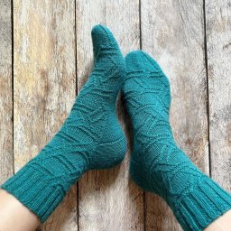 Узор спицами для носков