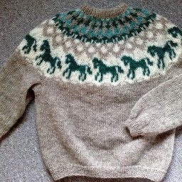 Жаккард с лошадками