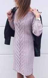 Симпатичное платье спицами