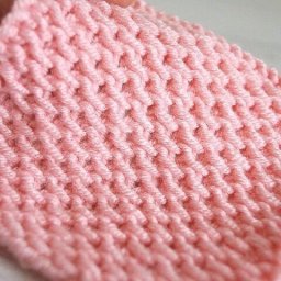 Плотный узор спицами