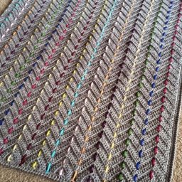 Вяжем плед крючком