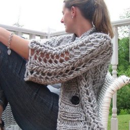 Идея для теплого, хоть и ажурного кардигана