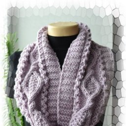 Идея для женского снуда из толстой пряжи