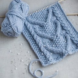 Красивый узор спицами, в копилку мастерице