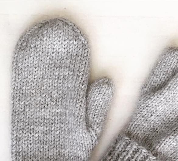 Варежки спицами