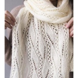 Нежный палантин спицами