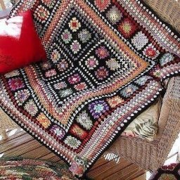 Бабушкин квадрат как мотив для пледа