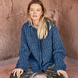 Кардиган оверсайз с рельефным узором.