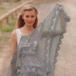 Серая тонкая шаль