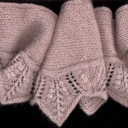 Интересная идея для вязаного шарфика