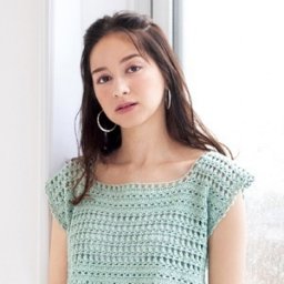 Очаровательная туника, связанная крючком