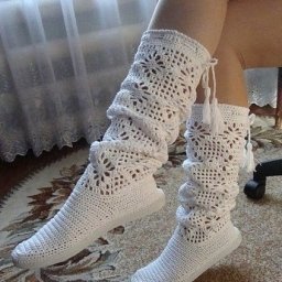 Очаровательные сапожки крючком - не греют, но радуют своей красотой!