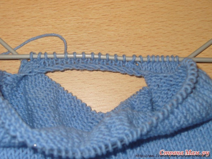 Бесшовные штанишки для малыша, вяжем спицами