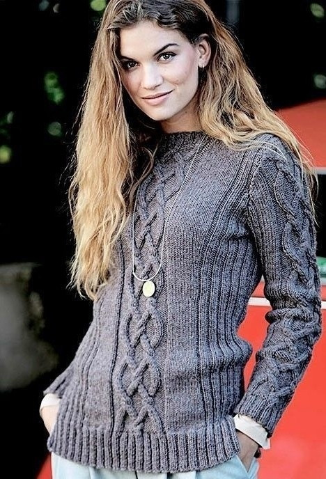 Джемпер с полосами аранов