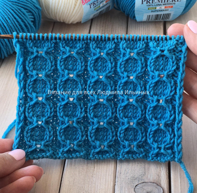 Рельефный узор спицами "Цепочки" для носочков