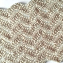 Ажурный зигзаг спицами