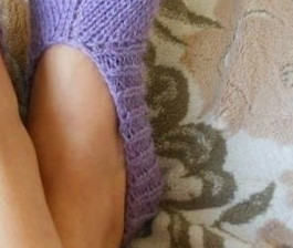 Следочки на двух спицах без швов