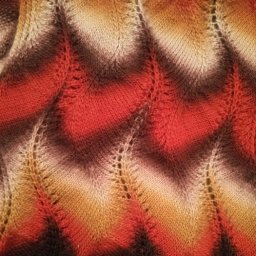 Шарф-палантин из секционной пряжи, вяжем спицами