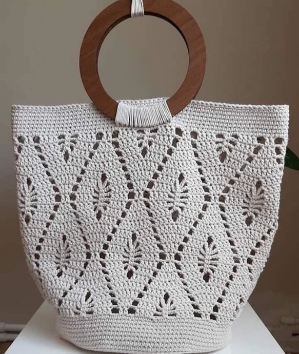 Сумочка, связанная крючком
