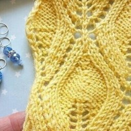 Узор в копилку любителей вязать спицами