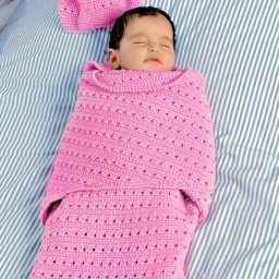 Конверт для новорожденного с ажурным узором