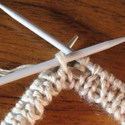 Учимся вязать эластичную резинку