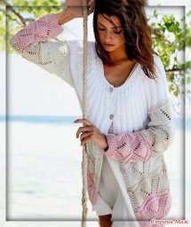 Кардиган с ажурно - рельефными полосами