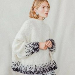 Шикарные джемпера свободной формы жаккардовым узором