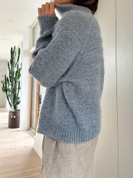 Теплый свитер оверсайз