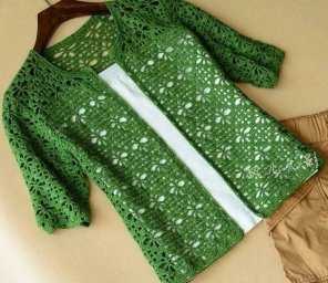 Жакетик с коротким рукавчиком крючком