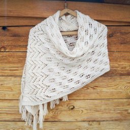 Нежный палантин спицами