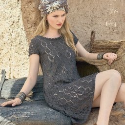 Легкое платье с ажурным узором