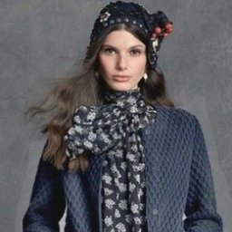 Стильное вязаное пальтишко - утепляемся к осени!