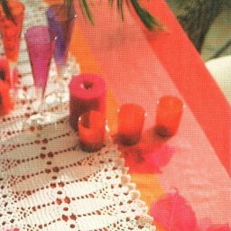 Вяжем продолговатую дорожку на стол