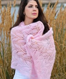 Красивый ажурный палантин спицами