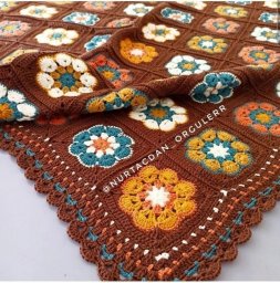 Шикарный плед из мотивов крючком